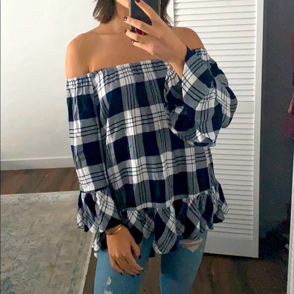 Cutie plaid off the shoulder - Picture 2 of 4